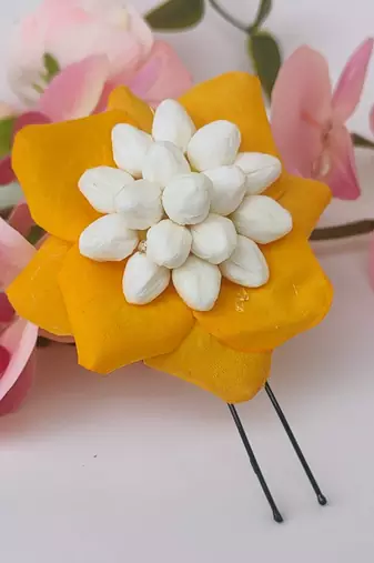 Yellow rose petals flower pin