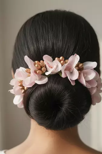 Cream color orchids gajra