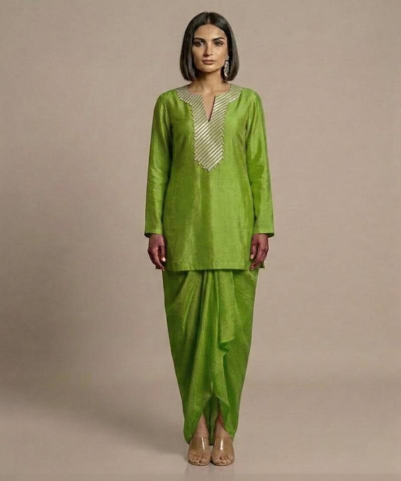 Green embroidered Satin Silk Kurta