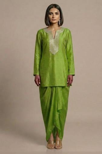 Green embroidered Satin Silk Kurta