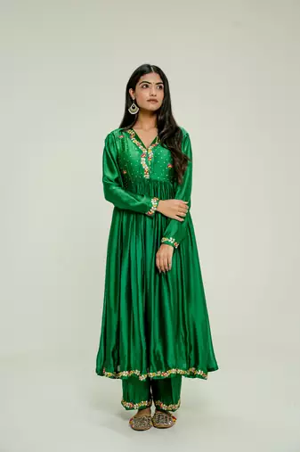 Green chanderi embroidered kurta sets