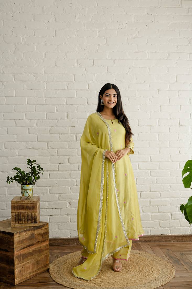 Yellow chanderi embroidered kurta sets