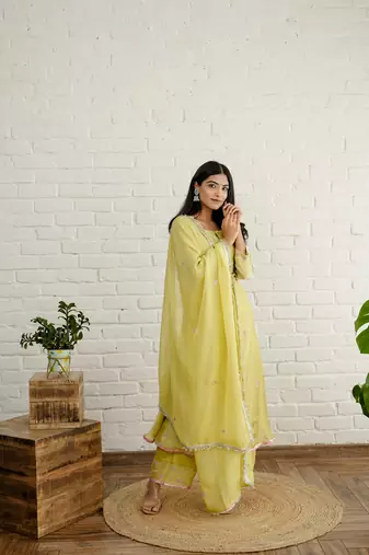 Yellow chanderi embroidered kurta sets