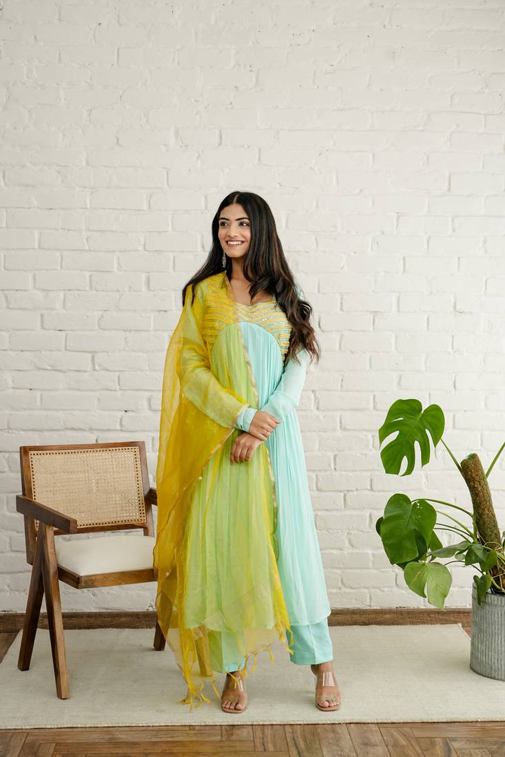 Blue crepe embroidered kurta sets