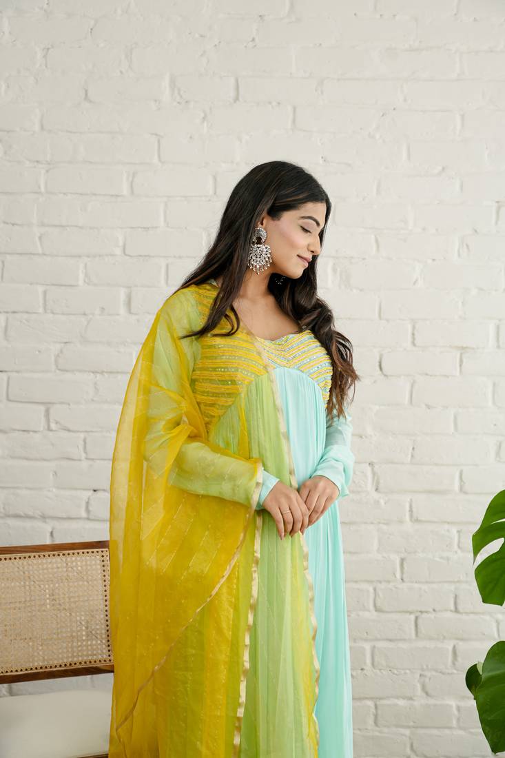 Blue crepe embroidered kurta sets