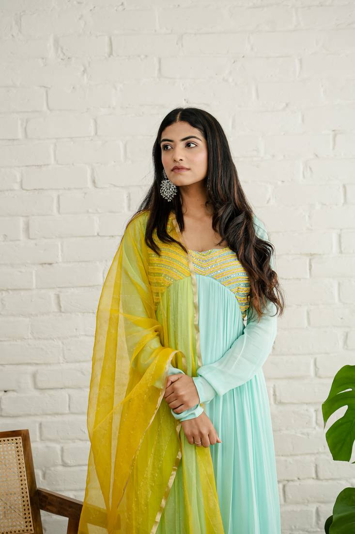 Blue crepe embroidered kurta sets