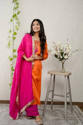 Orange viscose embroidered kurta sets 3