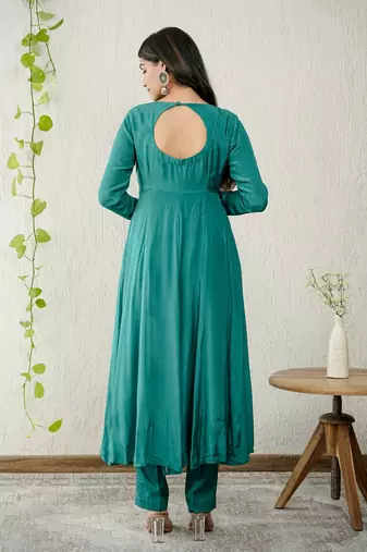 Green crepe embroidered kurta sets