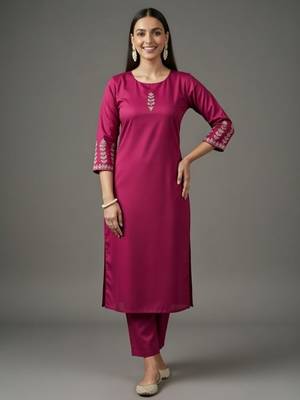 Pink embroidered rayon kurta set 3