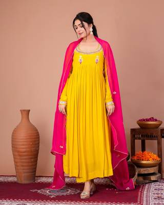 Yellow crepe embroidered kurta sets 4