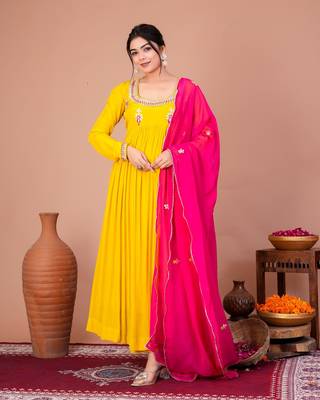 Yellow crepe embroidered kurta sets 5