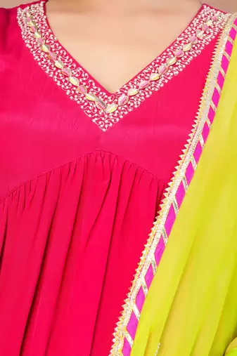 Fuchsia crepe embroidered kurta sets