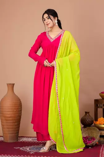 Fuchsia crepe embroidered kurta sets