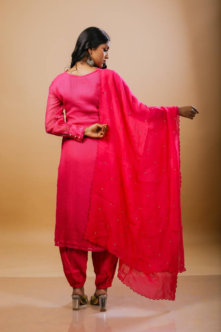 Fuchsia cotton blend embroidered kurta sets