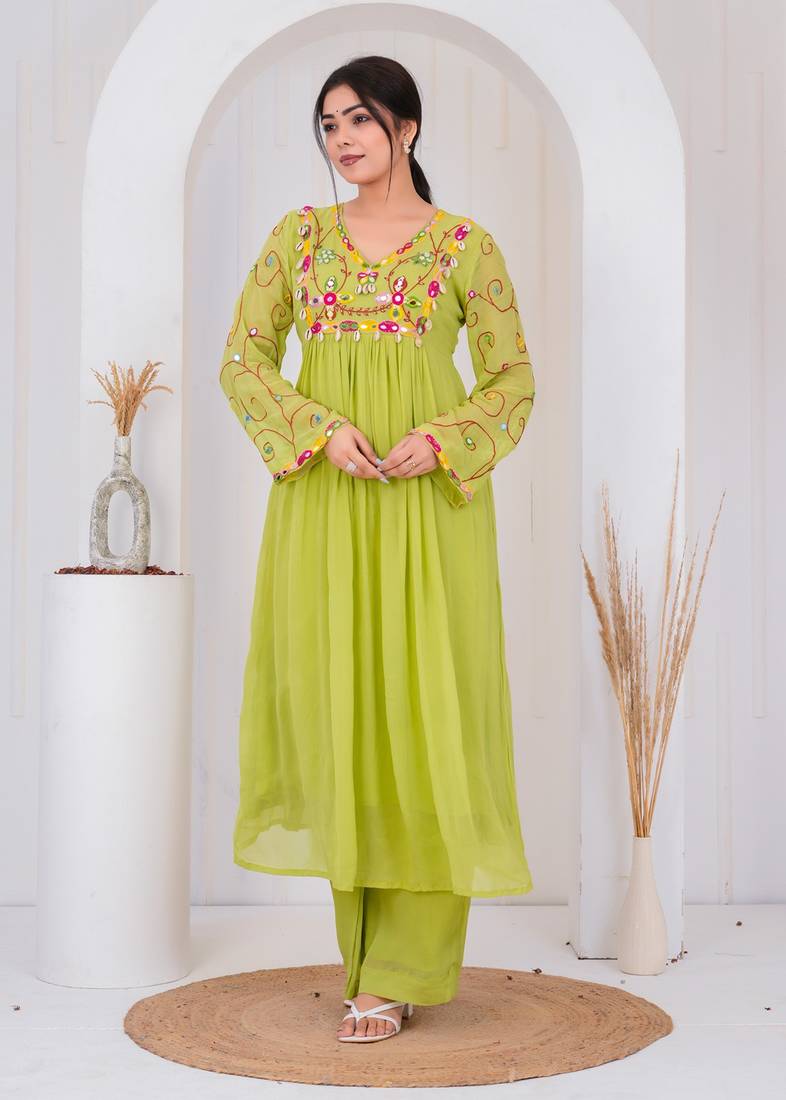 Pear georgette embroidered kurta sets