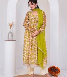 Green chiffon embroidered kurta sets