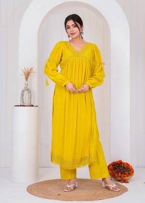 Yellow chanderi embroidered kurta sets 2