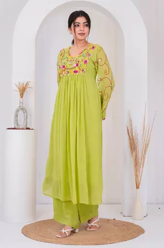 Pear georgette embroidered kurta sets