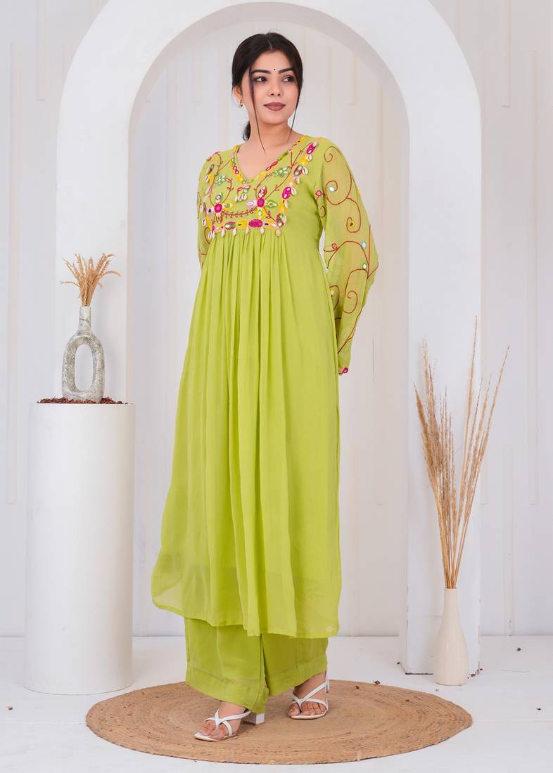 Pear georgette embroidered kurta sets
