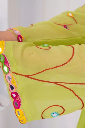 Pear georgette embroidered kurta sets