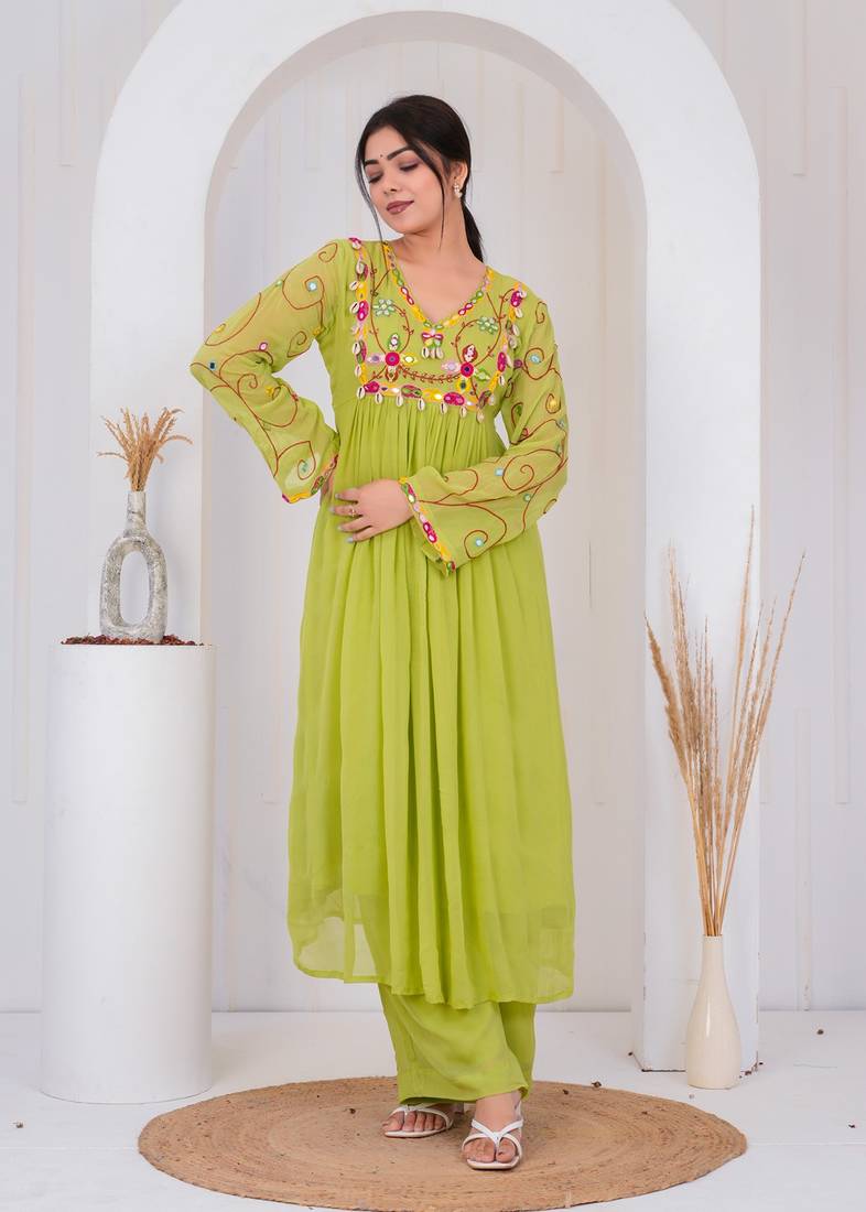 Pear georgette embroidered kurta sets