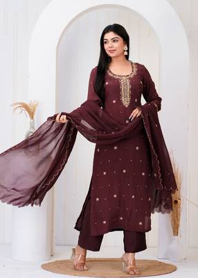Brown crepe embroidered kurta sets 5