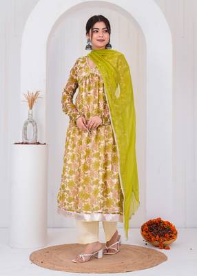 Green chiffon embroidered kurta sets 4