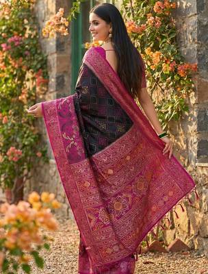 black pochampalli silk blend saree  soft & elegant indian wear 2