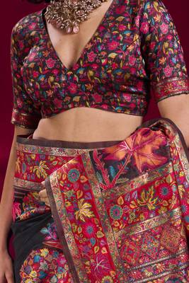 Black elegant modal pashmina saree with matching blouse 3