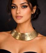 Elephant engraved brass hasli necklace