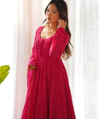 Pink elegant anarkali set in heavy pure fox georgette with laheriya print & fancy neck potli button 3