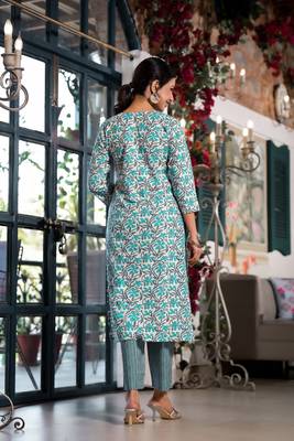 Women's white & teal floral print pure cotton straight fit kurta set with bottom and dupatta (3-piece set) 5