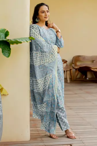 Women's grey & turquoise floral print pure cotton straight fit kurta set with bottom and dupatta (3-piece set)