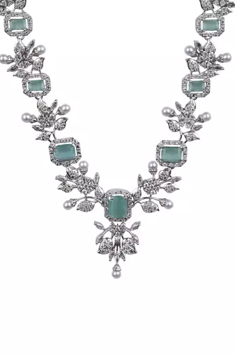 Statement turquoise ad necklace set