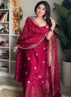 Deep crimson silk blend anarkali set 4