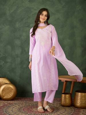 Light-purple embroidered suit 1