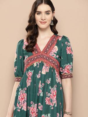 Green printed crepe ethnic dresses 5