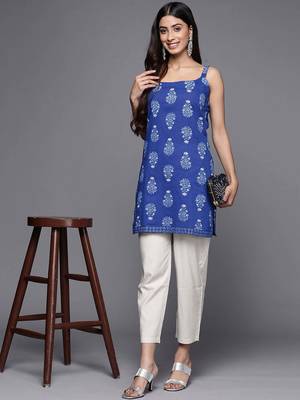 Blue printed cotton tunics 5