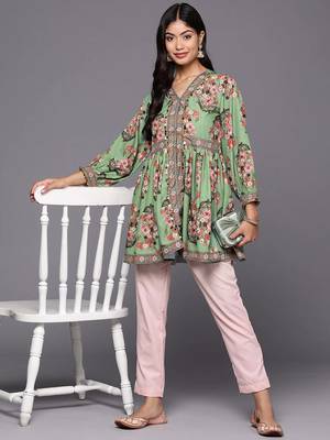 Green printed crepe tunics 3