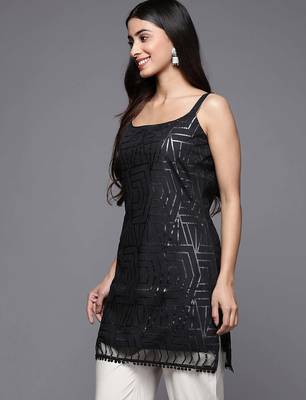 Black printed crepe tunics 3