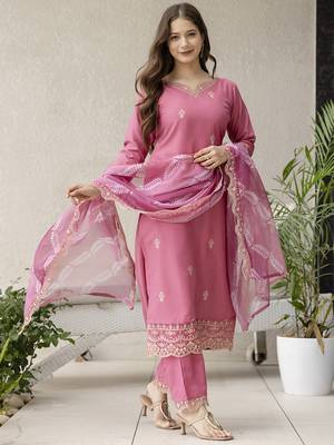 Pink classic suit set 4
