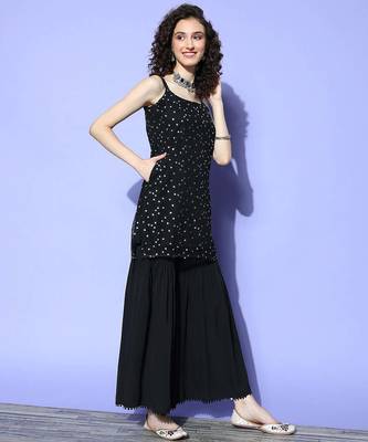 Black solid net kurta sets 3