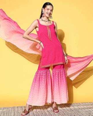Pink printed poly crepe kurta sets 2