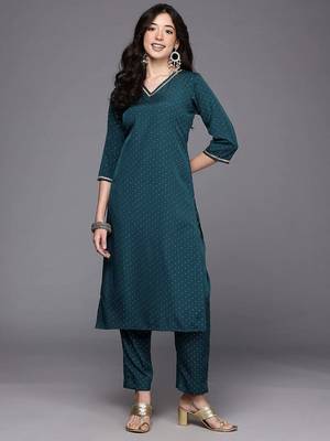 Green printed poly crepe kurta sets 1
