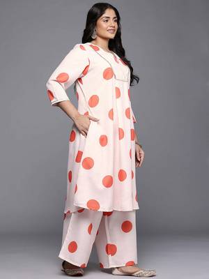 Off white printed cotton blend kurta sets 4