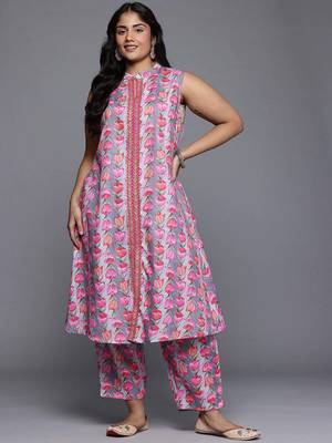 Grey printed cotton blend kurta sets 1