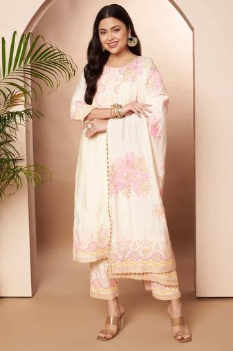 Orange printed silk blend kurta sets