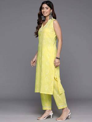 Yellow printed pure cotton kurta sets 4