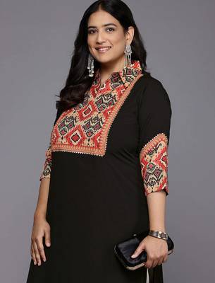 Black crepe long kurtis 2