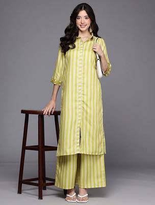 Yellow printed cotton blend kurta sets 1
